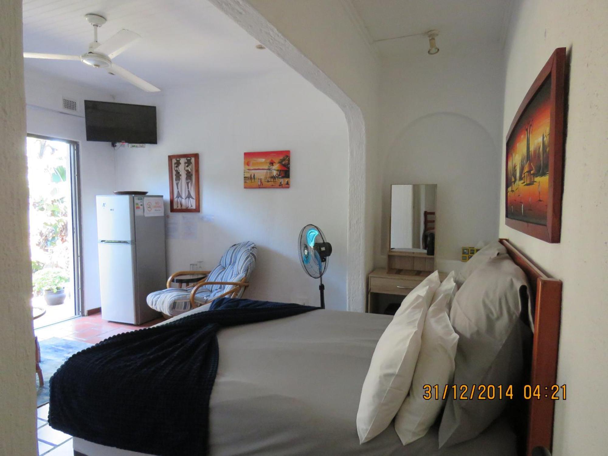 บีชคอมเบอร์เบย์เกสท์เฮาส์ Hotel มาร์เกท ภายนอก รูปภาพ